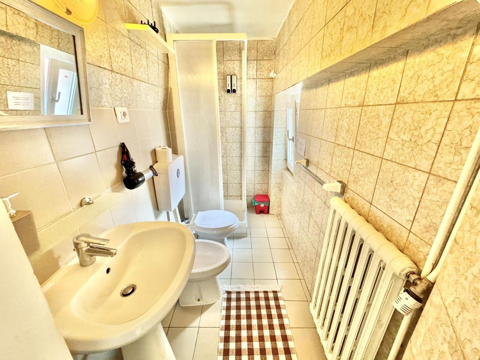 Maison Sarraj Parma Exteriör bild
