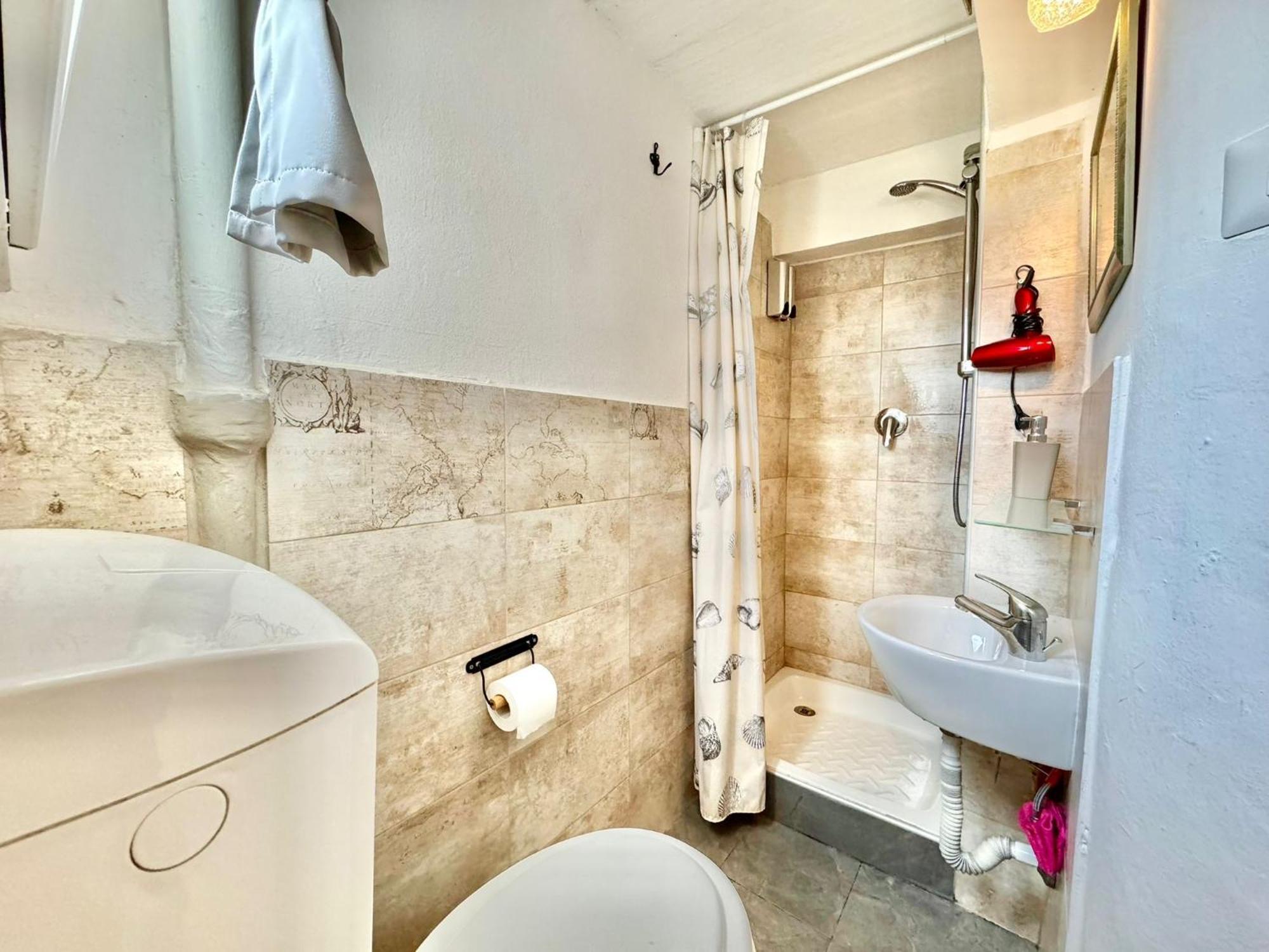 Maison Sarraj Parma Exteriör bild