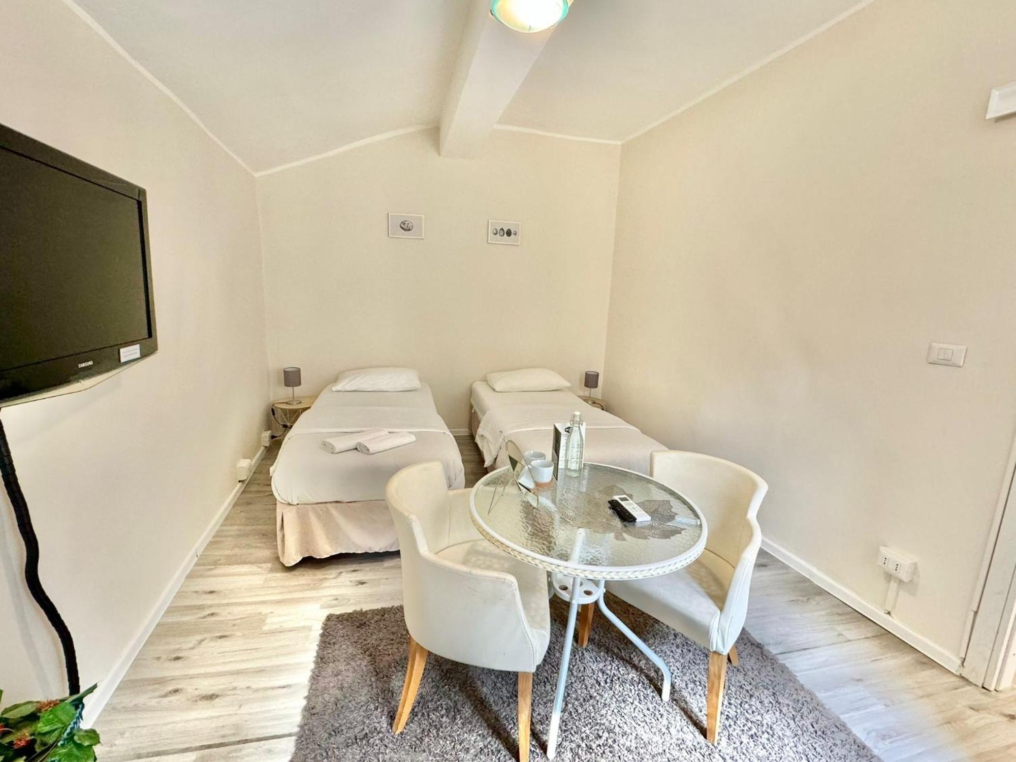 Maison Sarraj Parma Exteriör bild